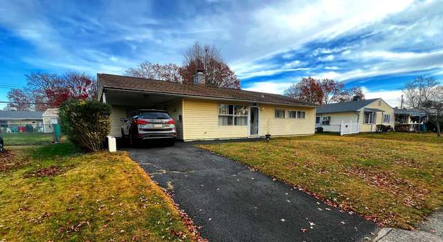 Photo of 36 Old Spruce Ln, Levittown, PA 19055