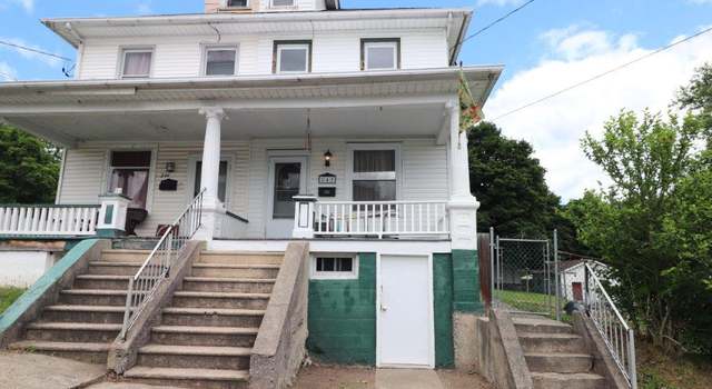 Photo of 242 Carbon St, Lehighton, PA 18235