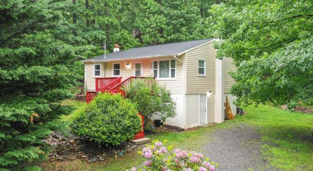 Photo of 738 Johnnycake Ln, Harpers Ferry, WV 25425