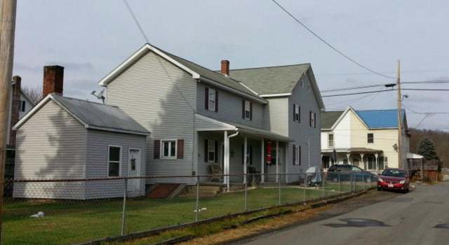 Photo of 44 Hughes St, New Ringgold, PA 17960