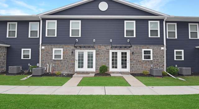 Photo of 110 High Pointe Dr, Hummelstown, PA 17036
