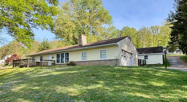 Photo of 5229 Old Strasburg Rd, Kinzers, PA 17535