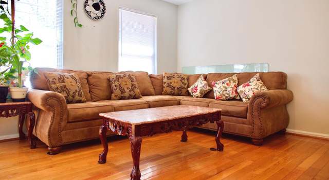 Photo of 13925 Baton Rouge Ct, Centreville, VA 20121