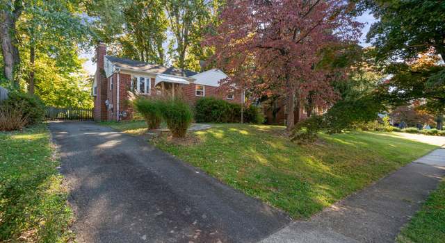 Photo of 3217 Norfolk Ln, Falls Church, VA 22042