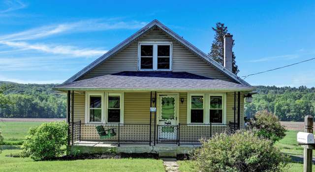 Photo of 166 Rock Rd, Pine Grove, PA 17963