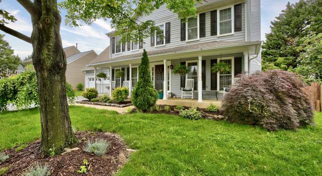Property at 203 Snowden Ct SW, Leesburg, VA 20175, 5 beds, 3.5 baths