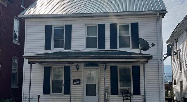 Photo of 132 W 4th St, Lewistown, PA 17044