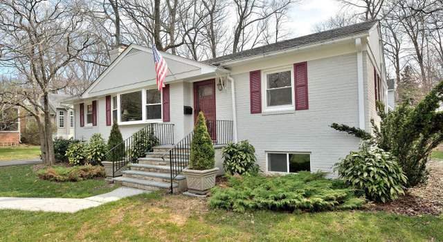Photo of 8605 Chapel Dr, Annandale, VA 22003