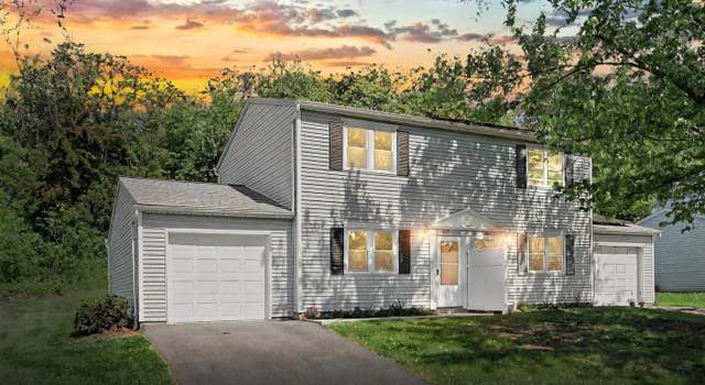 Photo of 1059 Cloverton Dr, Columbia, PA 17512