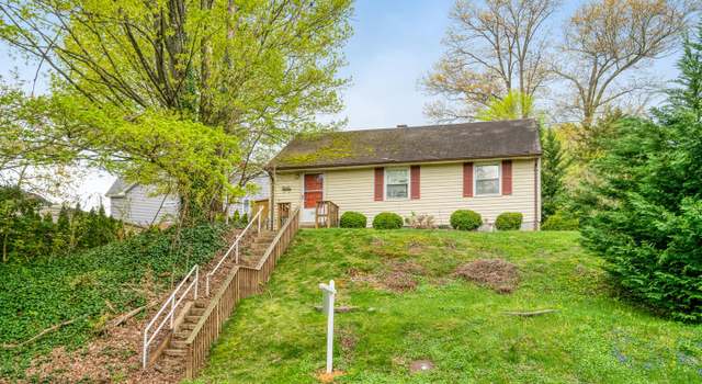 Photo of 2020 Griffith Rd, Falls Church, VA 22043