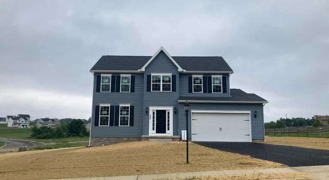 Photo of 105 Fieldstone Dr #17, Hanover, PA 17331