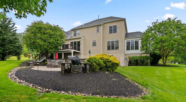 Photo of 8800 Primula Dr, Laytonsville, MD 20882