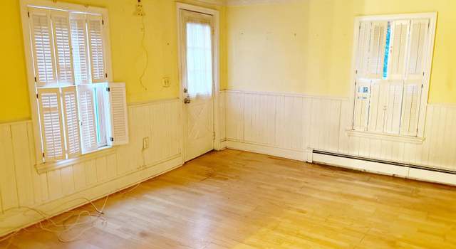 Photo of 94 Fairfield Ave, Lawrence Township, NJ 08648