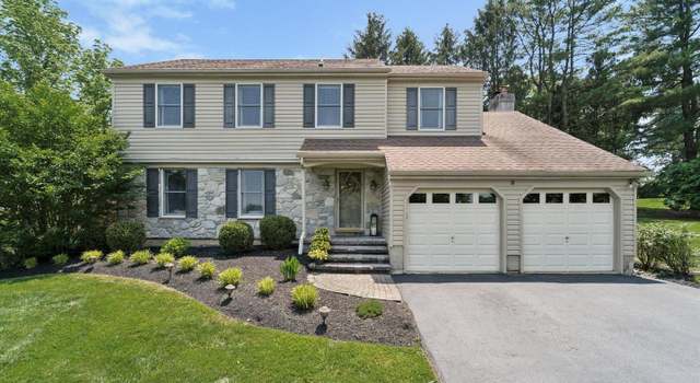 Photo of 10 Hyllwynd Ct, West Chester, PA 19382