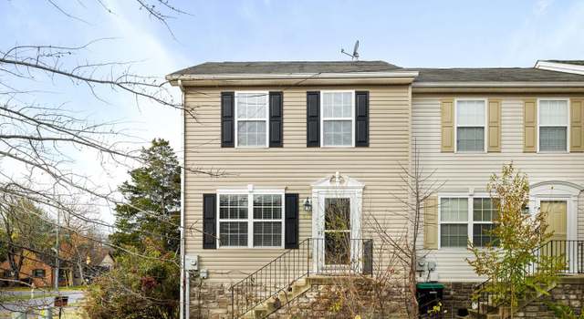 Photo of 262 S Charles St, Strasburg, VA 22657