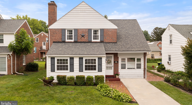 Photo of 207 Commonwealth Ave, Claymont, DE 19703