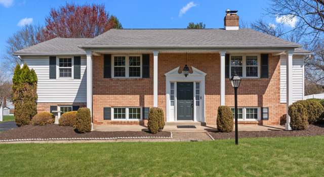 Photo of 85 Christopher Dr, Southampton, PA 18966