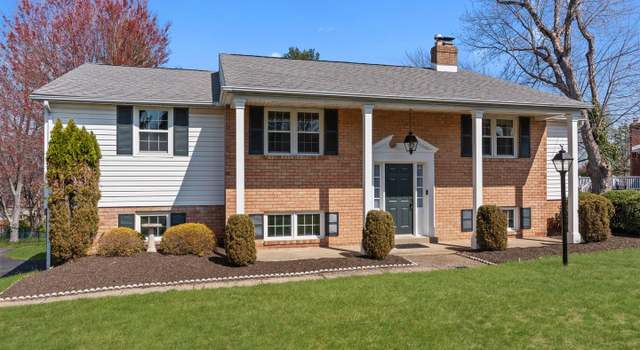Photo of 85 Christopher Dr, Southampton, PA 18966