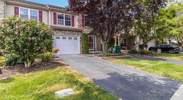 Photo of 25 Carousel Cir, Hershey, PA 17033