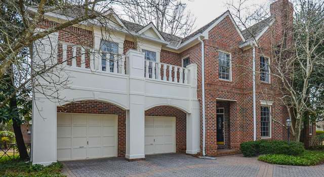 Property at 7806 Fox Gate Ct, Bethesda, MD 20817, 4 beds, 3.5 baths