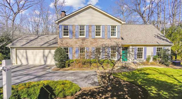 Photo of 11226 Timberline Dr, Oakton, VA 22124