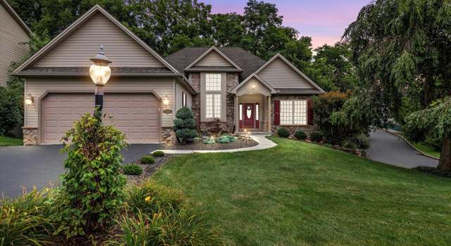 Photo of 2403 Rolling Hills Dr, Mechanicsburg, PA 17055