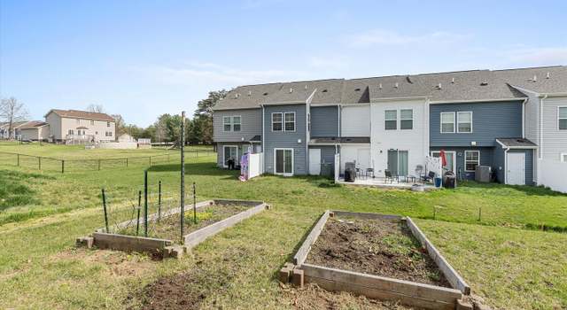Photo of 172 Scotch Pine Dr, Bunker Hill, WV 25413