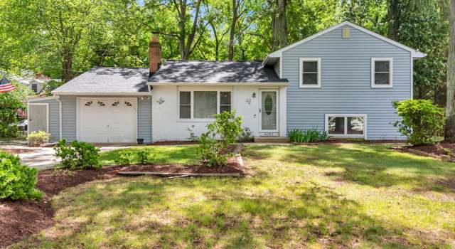 Photo of 4097 Shoreham Beach Rd, Edgewater, MD 21037