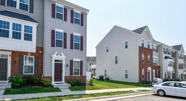 Photo of 521 Rolling Valley Dr, Fredericksburg, VA 22405