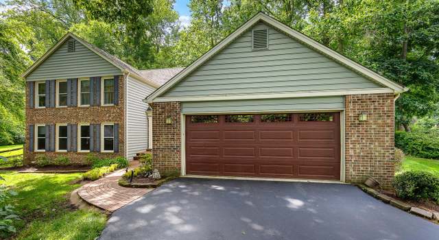 Photo of 5107 Brentwood Farm Dr, Fairfax, VA 22030