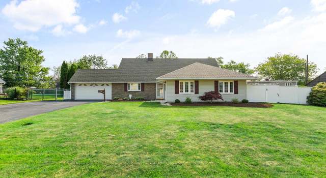 Photo of 18 Steeplebush Rd, Levittown, PA 19056