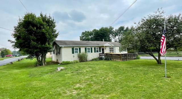 Photo of 121 Meadow Ln, Martinsburg, WV 25404