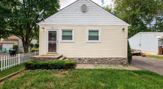 Photo of 111 Oak Ave, West Berlin, NJ 08091