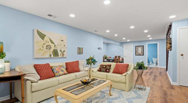 Property at 9151 Hermosa Dr, Fairfax, VA 22031, 5 beds, 3 baths
