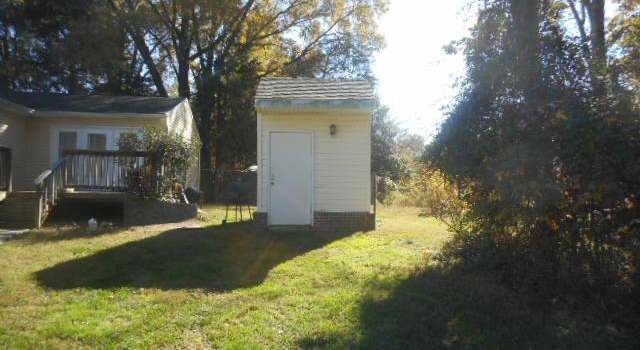 Photo of 8003 Colonial Ln, Clinton, MD 20735
