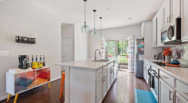 Photo of 5805 N Holly Springs Dr Unit 3-3, Capitol Heights, MD 20743