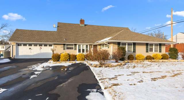 Photo of 55 Rose Apple Rd, Levittown, PA 19056