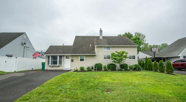 Photo of 67 Neptune Ln, Levittown, PA 19054
