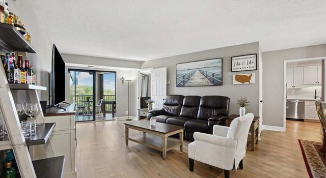 Photo of 5904 Mount Eagle Dr #1003, Alexandria, VA 22303