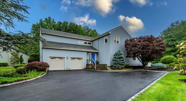 Photo of 27 Arnold Dr, Princeton Junction, NJ 08550