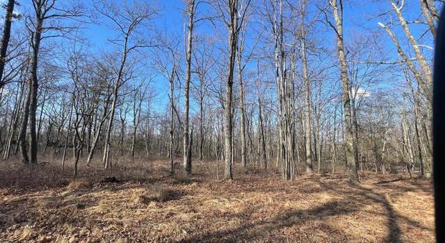 Photo of 572 Chamonix Ln, Zion Grove, PA 17985