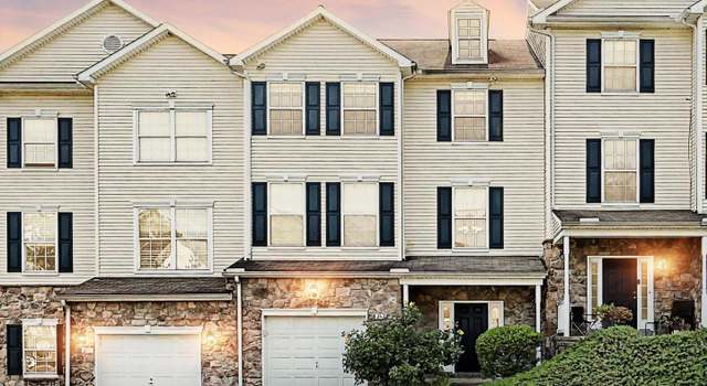 Photo of 2112 Maple Crest Blvd #2112, York, PA 17406