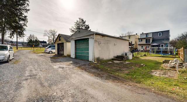 Photo of 225 Pennwyn Pl, Reading, PA 19607