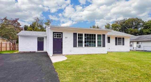 Photo of 21 Openwood Ln, Levittown, PA 19055