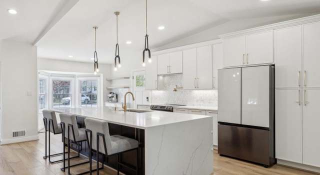 Photo of 10012 Cotton Farm Rd, Fairfax, VA 22032