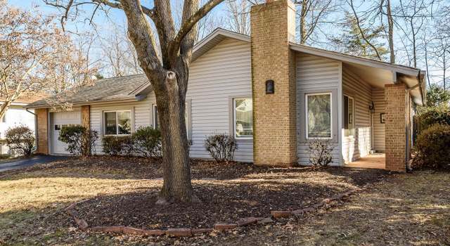 Photo of 319 Sugarland Run Dr, Sterling, VA 20164