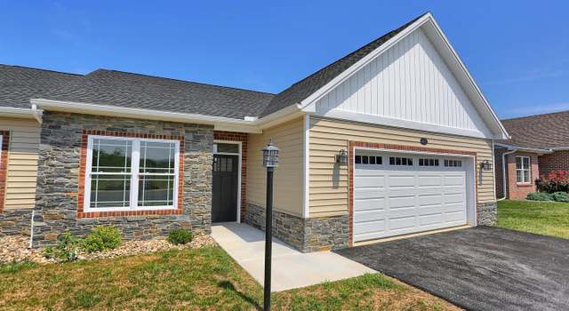 Photo of 107 Blackbird Ln, Shippensburg, PA 17257