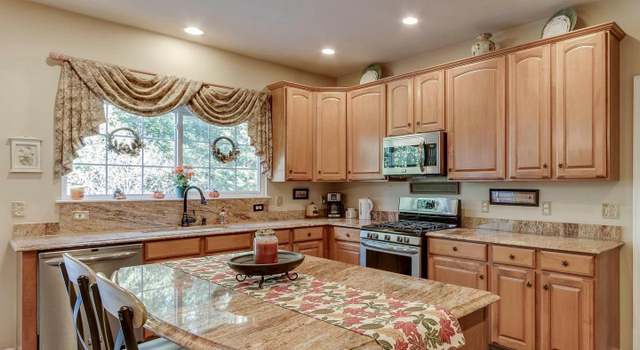Photo of 6412 Tinkling Springs Ct, Manassas, VA 20112
