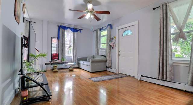 Photo of 114 Evergreen Ave, Woodlynne, NJ 08107
