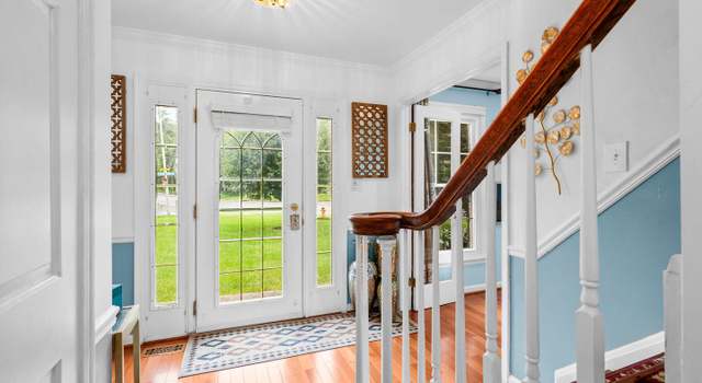 Photo of 10203 Raleigh Tavern Ln, Ellicott City, MD 21042